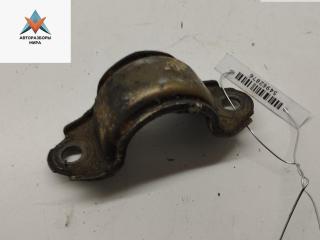 крепление стабилизатора / втулки стабилизатора Audi A4 B5 1996, 2.6 л., бензин, АКПП, серый, седан, 4D0411336