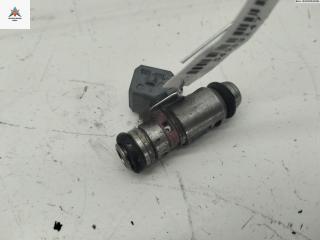 форсунка Volkswagen Golf 4 поколение 1998, 1.4 л., бензин, МКПП, красный, хетчбэк 5 дв., 036031C