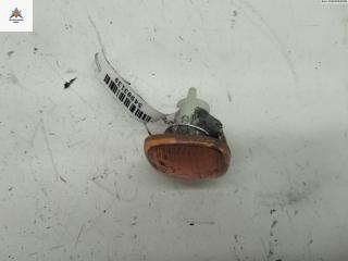 повторитель передний правый Skoda Octavia mk1 (A4 1U) 1998, 1.6 л., бензин, МКПП, красный, хетчбэк 5 дв., 4D0949127