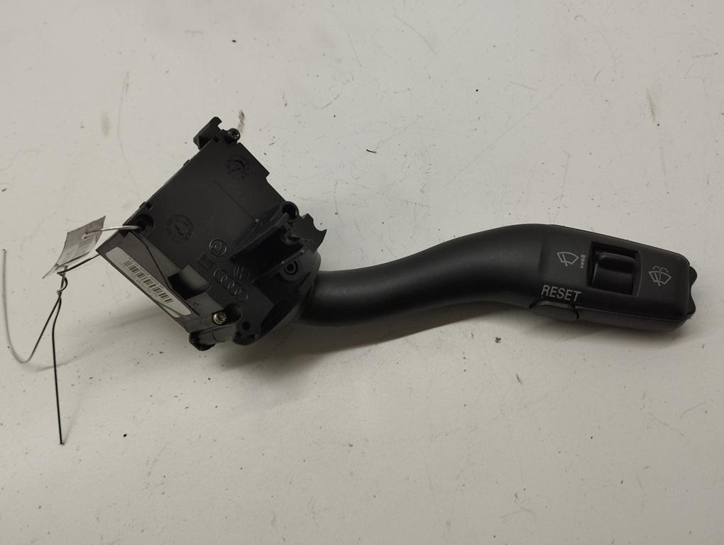 переключатель дворников Audi A6 4F/C6 2004, 3.2 л., бензин, АКПП, чёрный, седан, 4E0953503B - фото №1