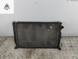 радиатор охлаждения Audi A4 B5 1995, 1.6 л., бензин, МКПП, красный, седан