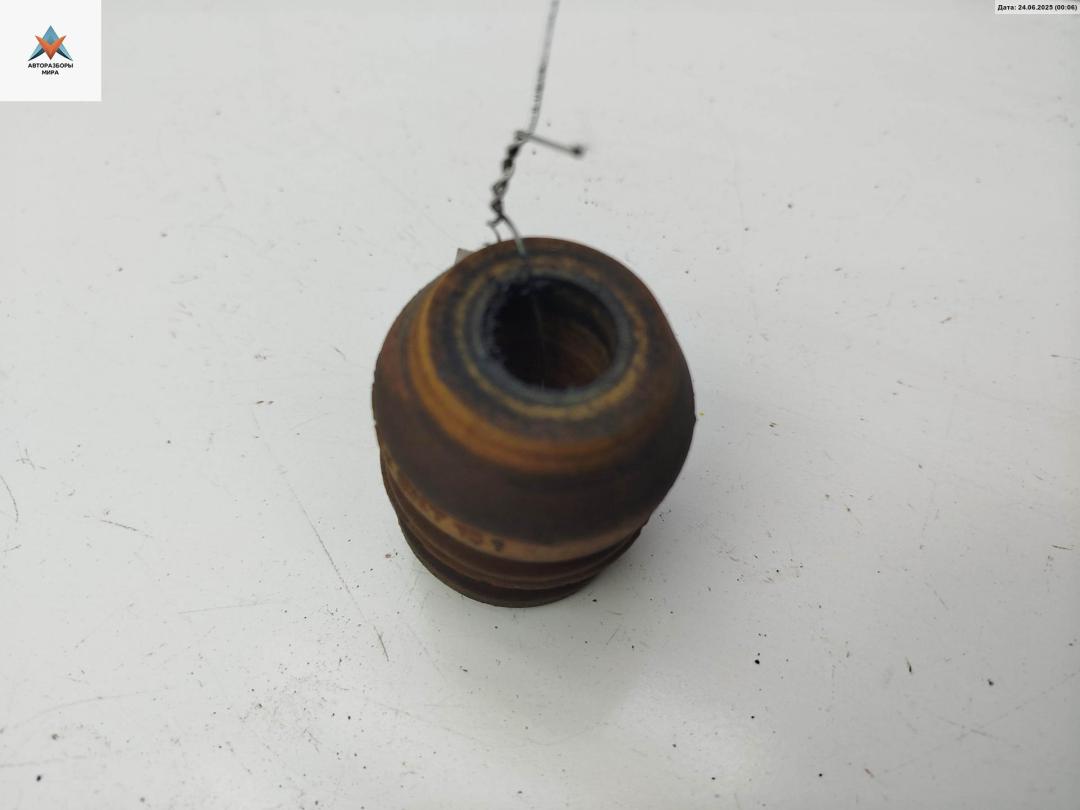 пыльник и отбойник амотртизатора Opel Vectra B 1996, 1.8 л., бензин, МКПП, синий, универсал, 90468644 - фото №1