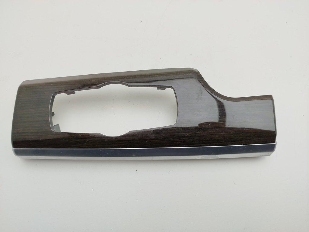 накладка на торпедо (консоль) BMW 7 F01/F02 2012, 3.0 л., гибрид, АКПП, серый, седан, 51459192351