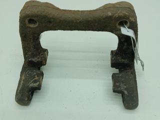 скоба суппорта Volkswagen Golf 5 поколение 2004, 1.4 л., бензин, МКПП, серый, хетчбэк 5 дв.