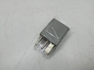 реле (прочие) Opel Zafira B 2006, 1.9 л., дизель, МКПП, синий, минивэн, 13100504