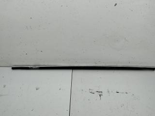 Молдинг стекла двери задней левой наружный Volkswagen Passat B5 [рестайлинг] 2001, 2.0 л., бензин, МКПП, серый, седан, 3B4839477A