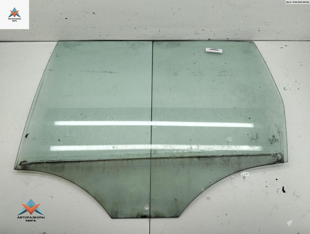 стекло двери задней левой Volkswagen Passat B6 2005, 2.0 л., бензин, МКПП, синий, универсал, AS2 - фото №1