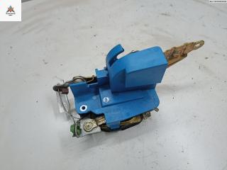 замок двери передней правой Opel Omega B [рестайлинг] 2000, 3.0 л., бензин, АКПП, красный, универсал, 09174581