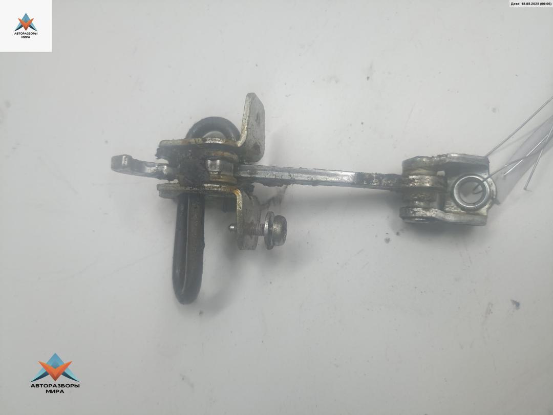 Ограничитель открывания двери задней Opel Meriva 1 поколение (A) 2004, минивэн, 13186210, 13186209 - фото №1