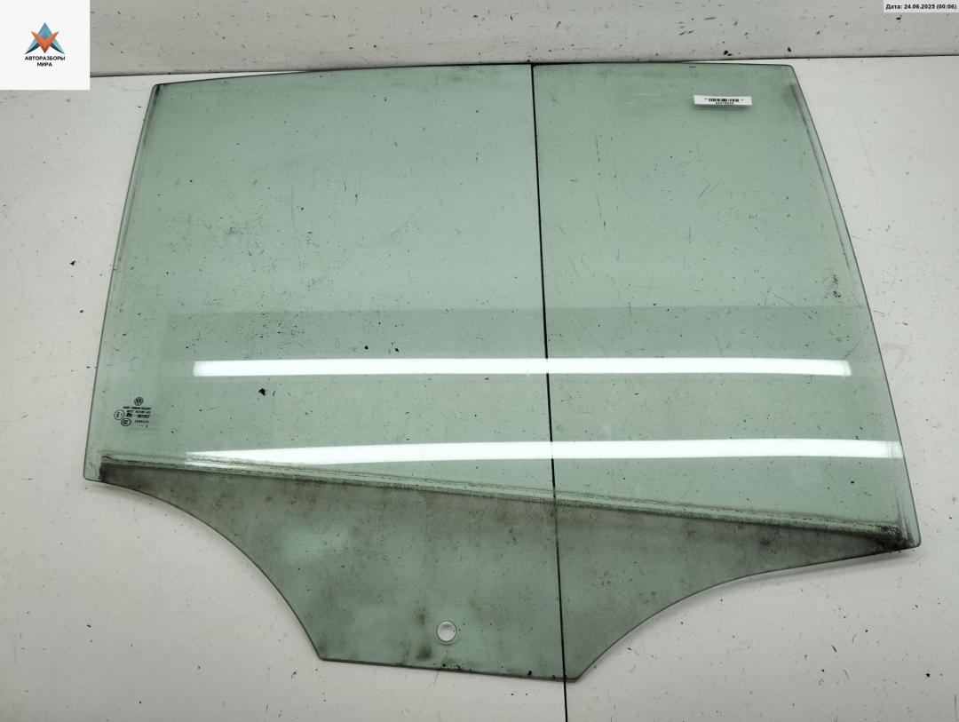 стекло двери задней правой Volkswagen Golf 5 поколение 2006, 1.6 л., бензин, МКПП, серый, хетчбэк 5 дв., 43R001057 - фото №1