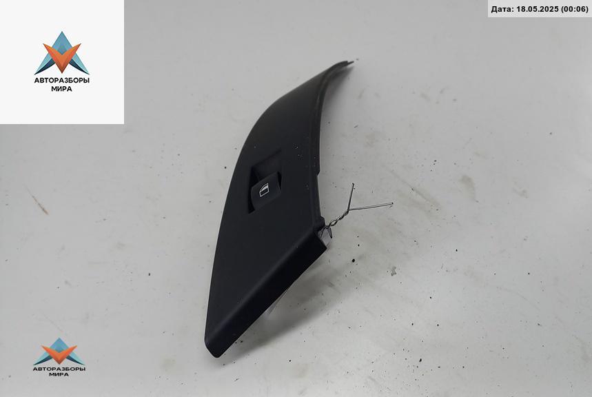 кнопка стеклоподъемника заднего левого BMW 5 серия E60/E61 2004, 2.5 л., бензин, АКПП, серый, универсал, 6922244 - фото №1