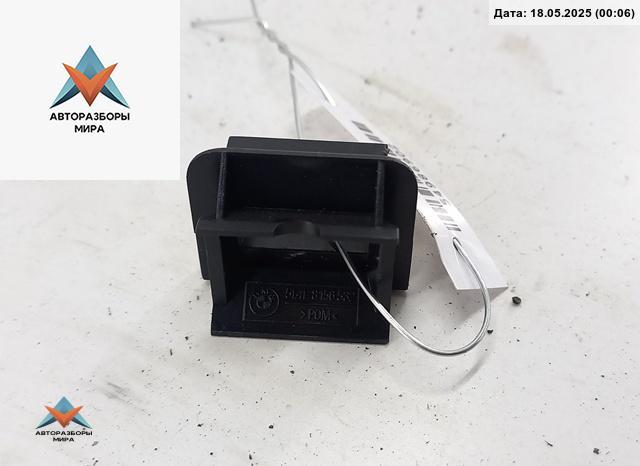 кронштейн (крепление) BMW 5 серия E60/E61 2004, 2.5 л., бензин, АКПП, серый, универсал, 8156532 - фото №1