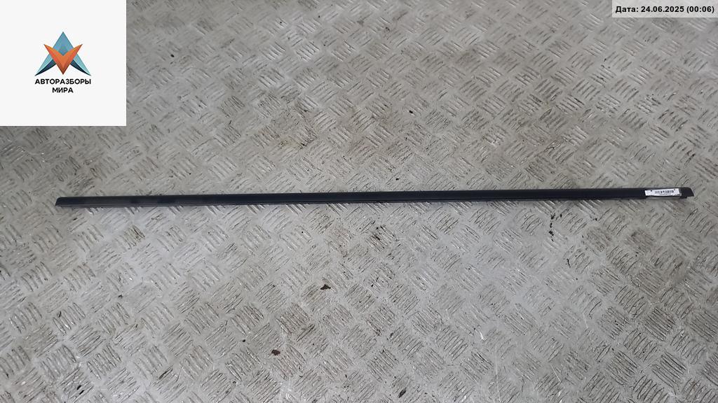 Молдинг стекла двери задней правой наружный BMW 5 серия E60/E61 2004, 2.5 л., бензин, АКПП, серый, универсал - фото №1