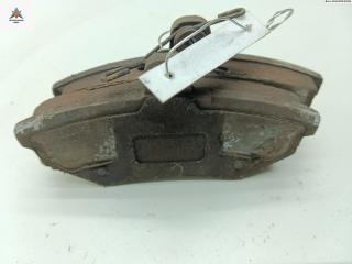 Колодки тормозные передние Volkswagen Passat B3 1991, 1.8 л., бензин, АКПП, красный, седан, 256D