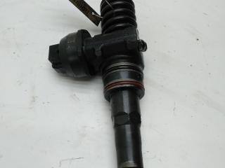 форсунка Volkswagen Polo 4 поколение 2002, 1.4 л., дизель, МКПП, чёрный, хетчбэк 5 дв., 038130073AM