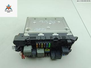 блок предохранителей Mercedes-Benz E-Класс W211/S211 2004, 3.2 л., дизель, АКПП, жёлтый, универсал, 2115453901