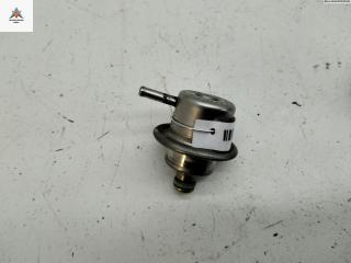 регулятор давления топлива Volkswagen New Beetle 2000, 2.0 л., бензин, МКПП, белый, хетчбэк 3 дв., 037133035C