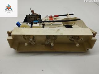 блок управления печки / климат-контроля Audi A6 4A/C4 1994, 2.6 л., бензин, МКПП, красный, седан, 4A0819045