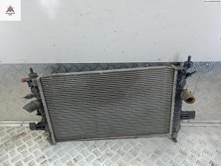 радиатор охлаждения Opel Zafira 2 поколение (B) 2006, 1.8 л., бензин, МКПП, синий, минивэн, 13170110