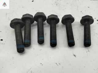 Болт крепления Volkswagen Passat B5 1999, 1.9 л., дизель, МКПП, серый, универсал