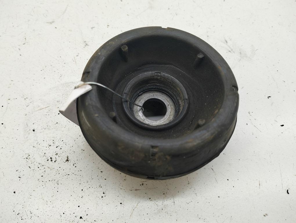 Отбойник подвески Volkswagen Golf-4 2003, 1.6 л., бензин, МКПП, чёрный, хетчбэк 5 дв., 1J0412331C
