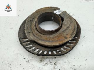 Проставка под пружину переднюю Volkswagen Passat B5 1998, 1.6 л., бензин, МКПП, зелёный, универсал, 8D0412103B