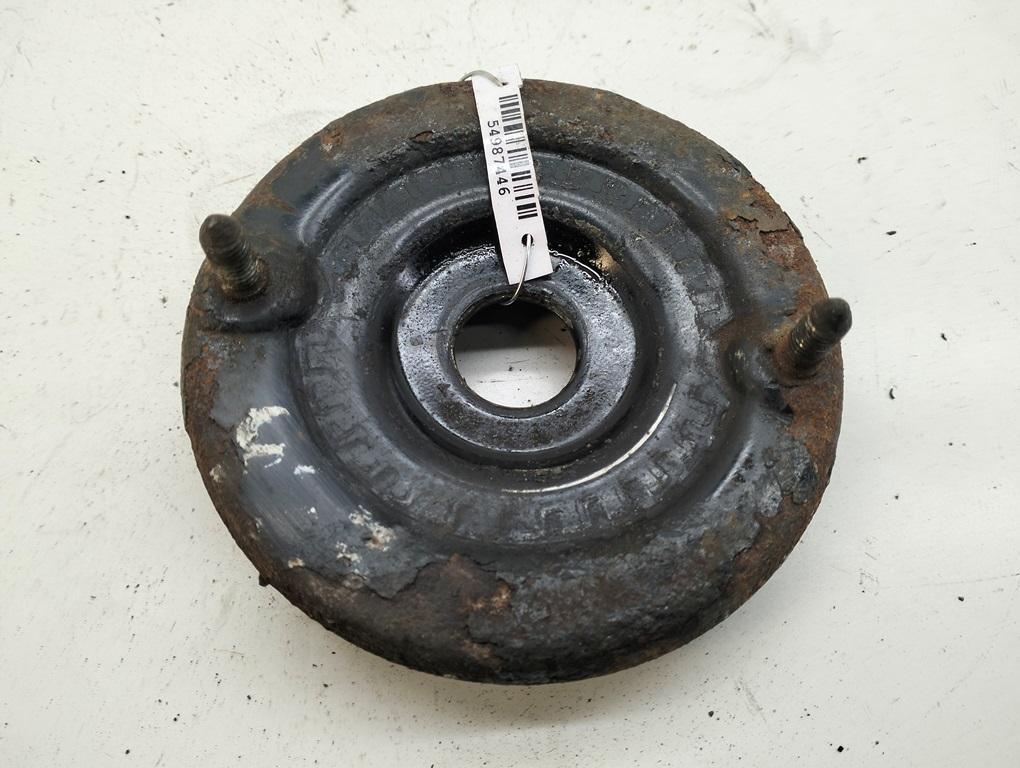 Опора амортизатора переднего (верхняя) Volkswagen Passat B5 1998, 1.8 л., бензин, МКПП, серый, универсал, 8D0412065 - фото №1