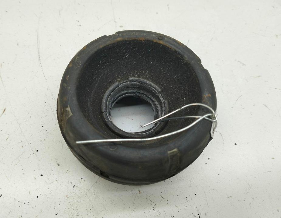 Отбойник подвески Volkswagen Bora 1999, 1.9 л., дизель, МКПП, серый, седан, 1J0412331C