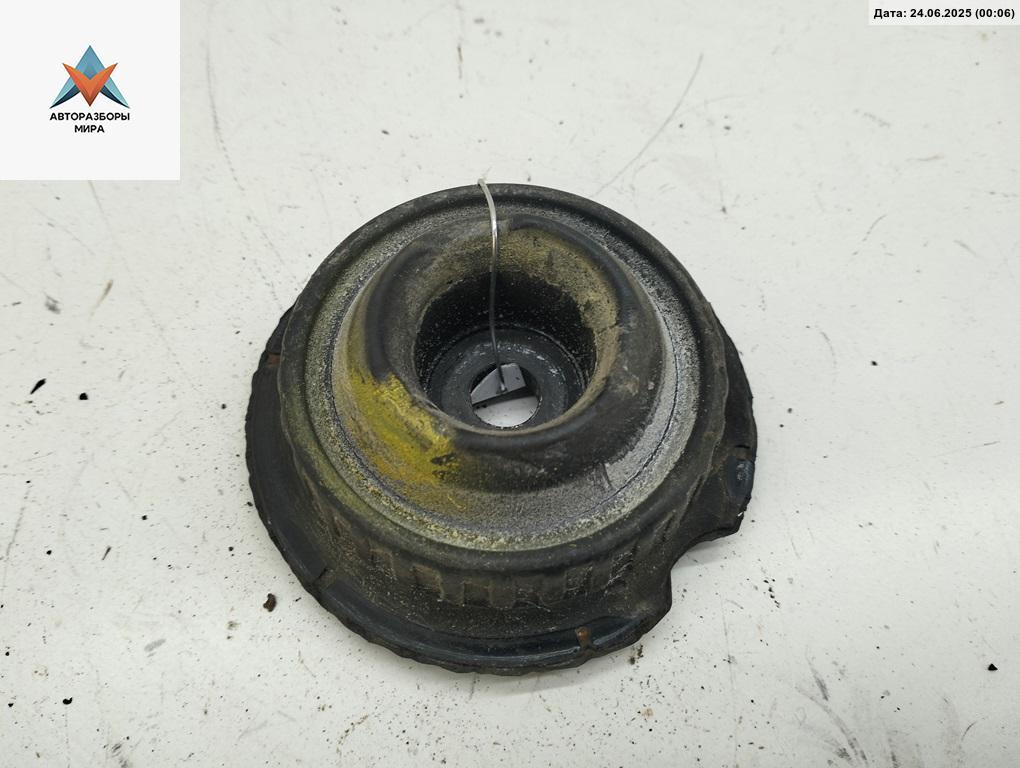 Опора амортизатора переднего (верхняя) Volkswagen Passat B5 1998, 1.6 л., бензин, МКПП, синий, универсал, 4D0412377F - фото №1