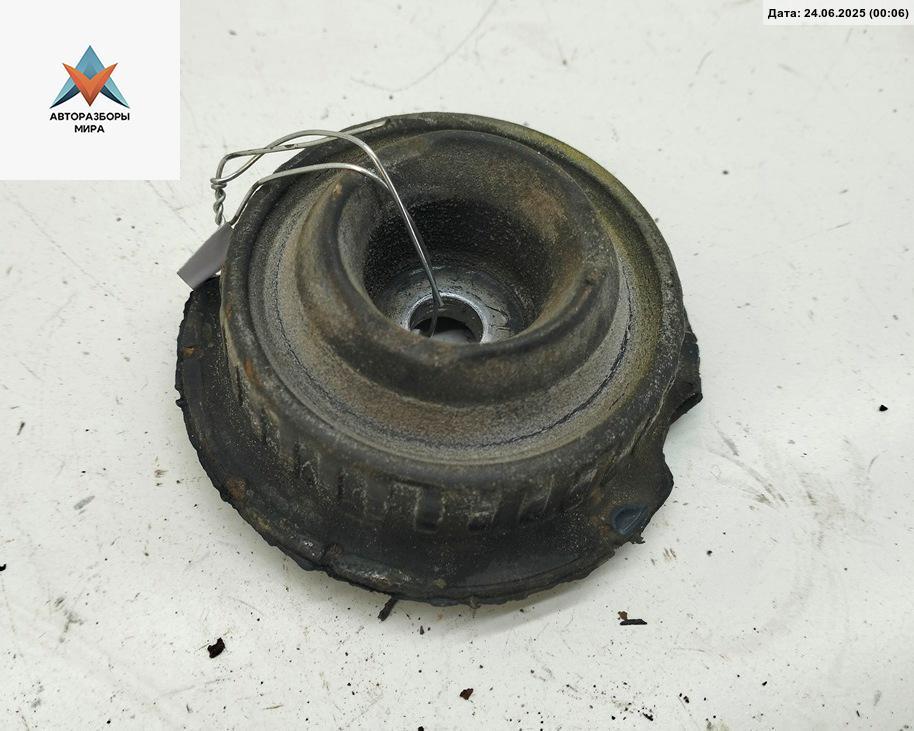 Отбойник подвески Volkswagen Passat B5 1998, 1.6 л., бензин, МКПП, зелёный, универсал, 4D0412377F - фото №1