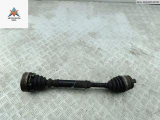 полуось передняя правая (приводной вал, ШРУС) Volkswagen Passat B5 1999, 1.8 л., бензин, МКПП, синий, универсал
