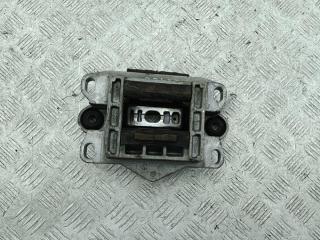 подушка крепления КПП Ford Mondeo III 2002, 1.8 л., бензин, МКПП, синий, седан, 1S717M122