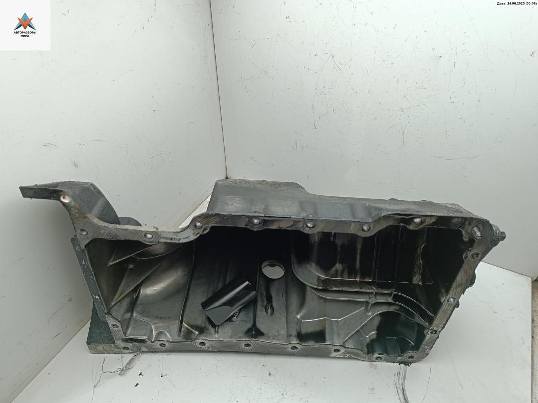 масляный поддон Mercedes-Benz Vaneo W414 2003, 1.7 л., дизель, МКПП, серый, минивэн, 6680140202 - фото №1