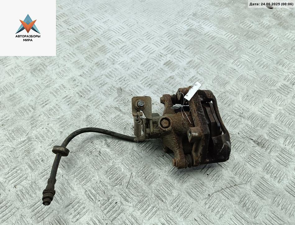 суппорт задний правый Ford Mondeo 3 поколение 2002, 1.8 л., бензин, МКПП, серый, хетчбэк 5 дв. - фото №1