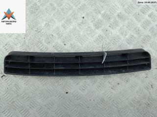 заглушка (решетка) в бампер Audi A6 4A/C4 1994, 2.6 л., бензин, МКПП, красный, седан, 4A0807683