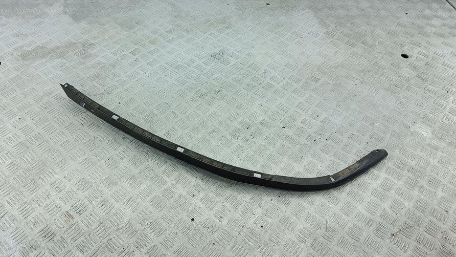 Юбка переднего бампера Opel Omega B 2000, 2.2 л., бензин, МКПП, красный, седан, 09147435