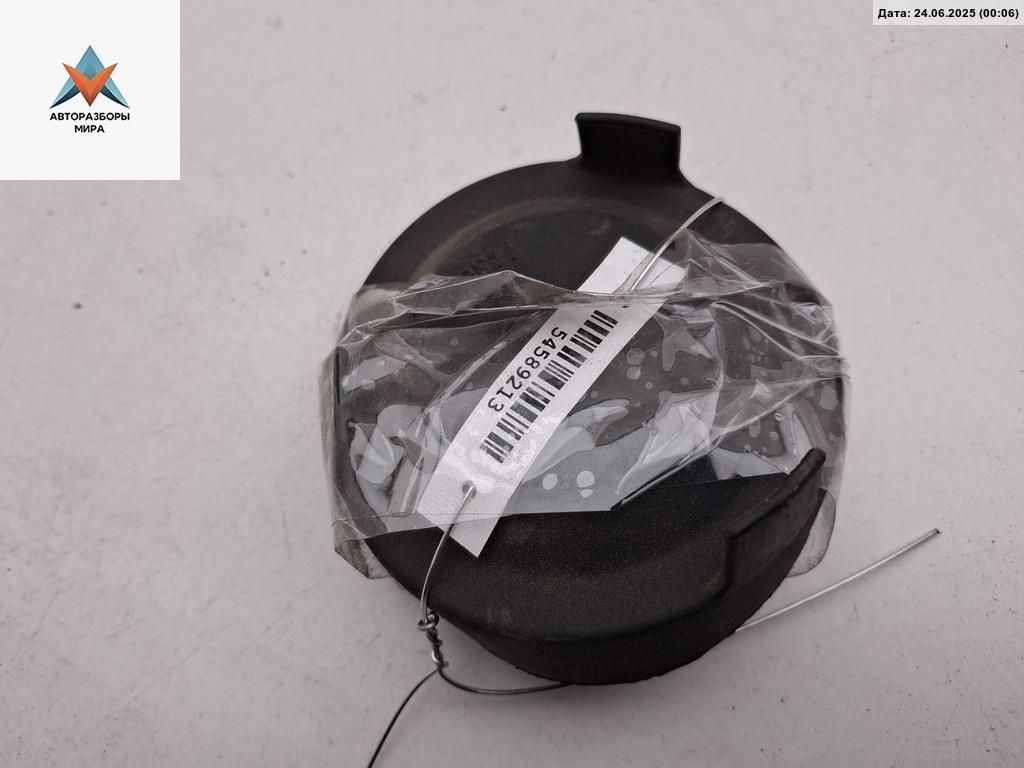 крышка фары Volkswagen Passat B5 1997, 1.6 л., бензин, МКПП, белый, универсал, 143688 - фото №1