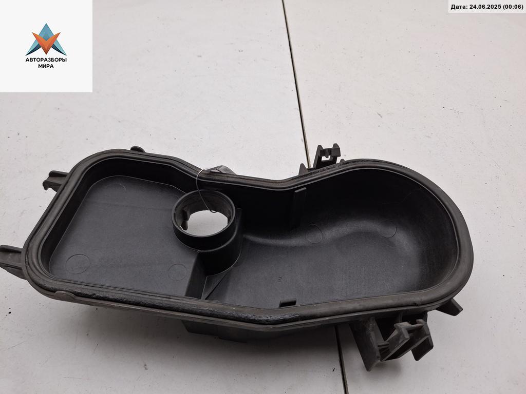 крышка фары Ford Mondeo 3 поколение 2002, 1.8 л., бензин, МКПП, синий, седан, 1305239176 - фото №1