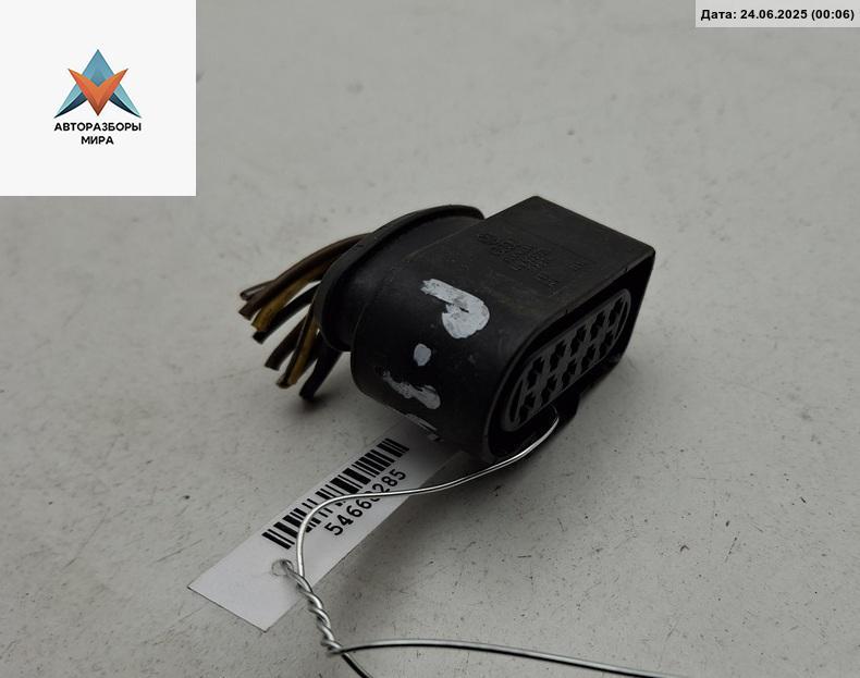 разъем (фишка) проводки Volkswagen Golf 4 поколение 2000, 1.4 л., бензин, МКПП, синий, хетчбэк 5 дв., 1J0973735 - фото №1