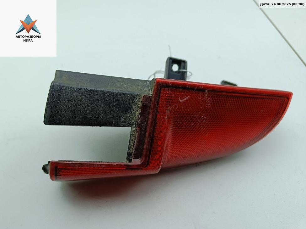 катафот Mercedes-Benz Vito-2 / Viano W639 2008, 2.2 л., дизель, МКПП, белый, микроавтобус - фото №1