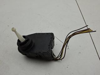 корректор фар Opel Omega B 2000, 2.2 л., бензин, МКПП, красный, седан, 007457-11
