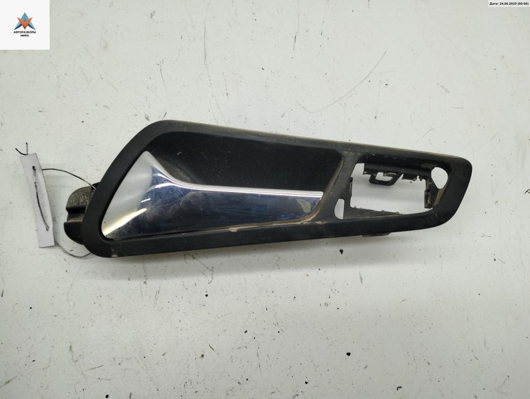 ручка внутренняя передняя левая Volkswagen Passat B6 2005, 2.0 л., бензин, МКПП, серый, седан, 3C1837113 - фото №1