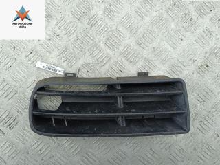 заглушка (решетка) в бампер Volkswagen Golf 4 поколение 2000, 1.6 л., бензин, МКПП, синий, универсал, 1J0853665B