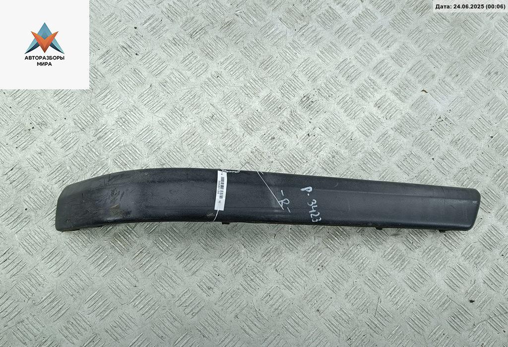 молдинг заднего бампера Volkswagen Passat B5 1998, 1.8 л., бензин, МКПП, синий, универсал, 3B9807792 - фото №1