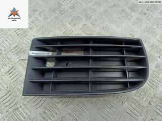 заглушка (решетка) в бампер Volkswagen Golf 5 поколение 2004, 1.4 л., бензин, МКПП, серый, хетчбэк 3 дв., 1K0853666