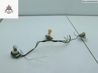 Патрон лампы фонаря Peugeot 807 1 поколение 2005, 2.0 л., дизель, МКПП, красный, минивэн