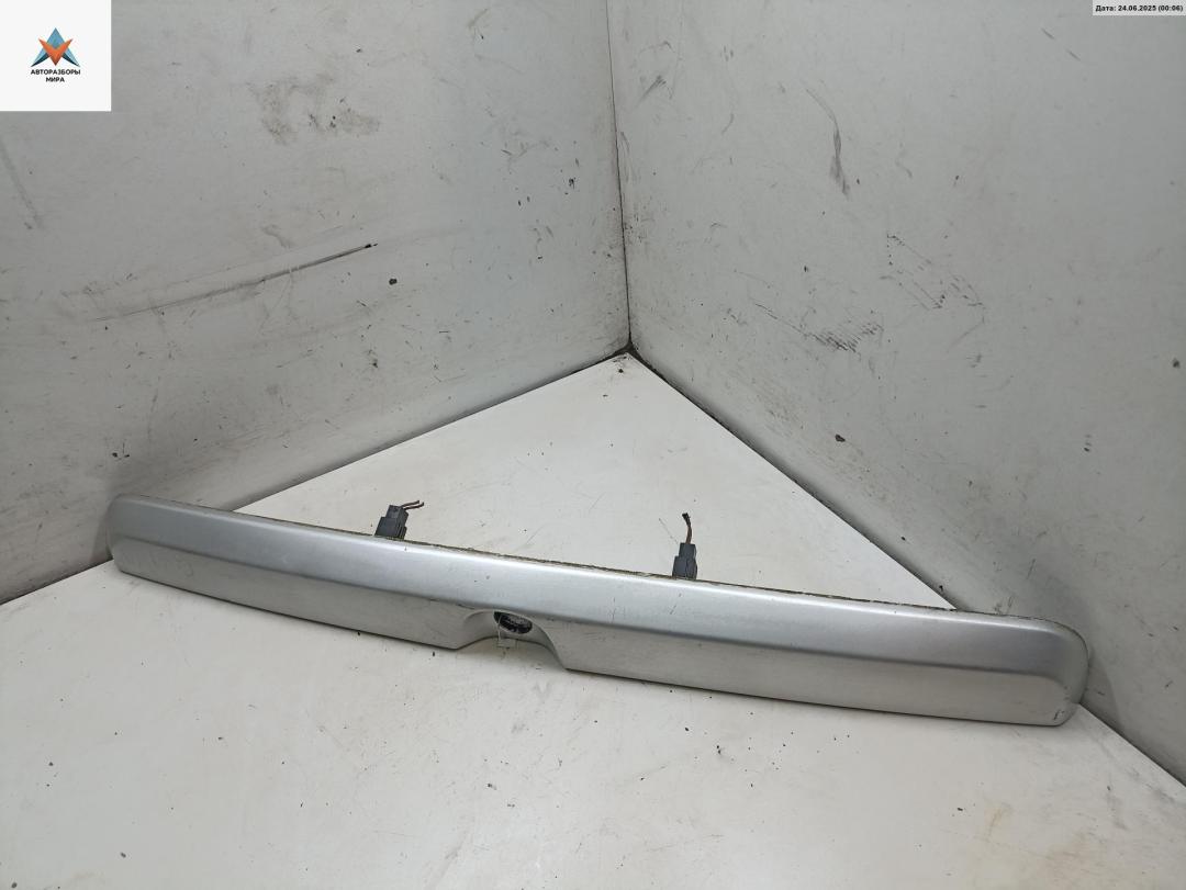 накладка подсветки номера Opel Astra G 2003, 1.7 л., дизель, МКПП, серый, универсал - фото №1