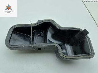 Крышка (заглушка) задняя фары Audi A6 4B/C5 [рестайлинг] 2002, 2.5 л., дизель, АКПП, чёрный, универсал