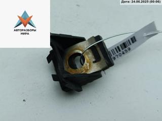 кронштейн (крепление) Audi A6 4A/C4 1994, 2.6 л., бензин, МКПП, красный, седан