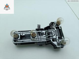 панель заднего левого фонаря Volkswagen Passat B5 1997, 1.6 л., бензин, МКПП, серый, универсал, 3B9945257